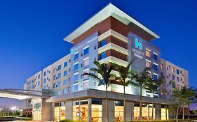 Hyatt House Ft. Lauderdale Airport & Cruise Port